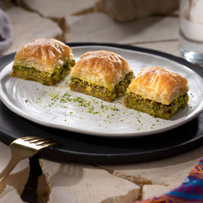 Özel Kare Baklava - 1